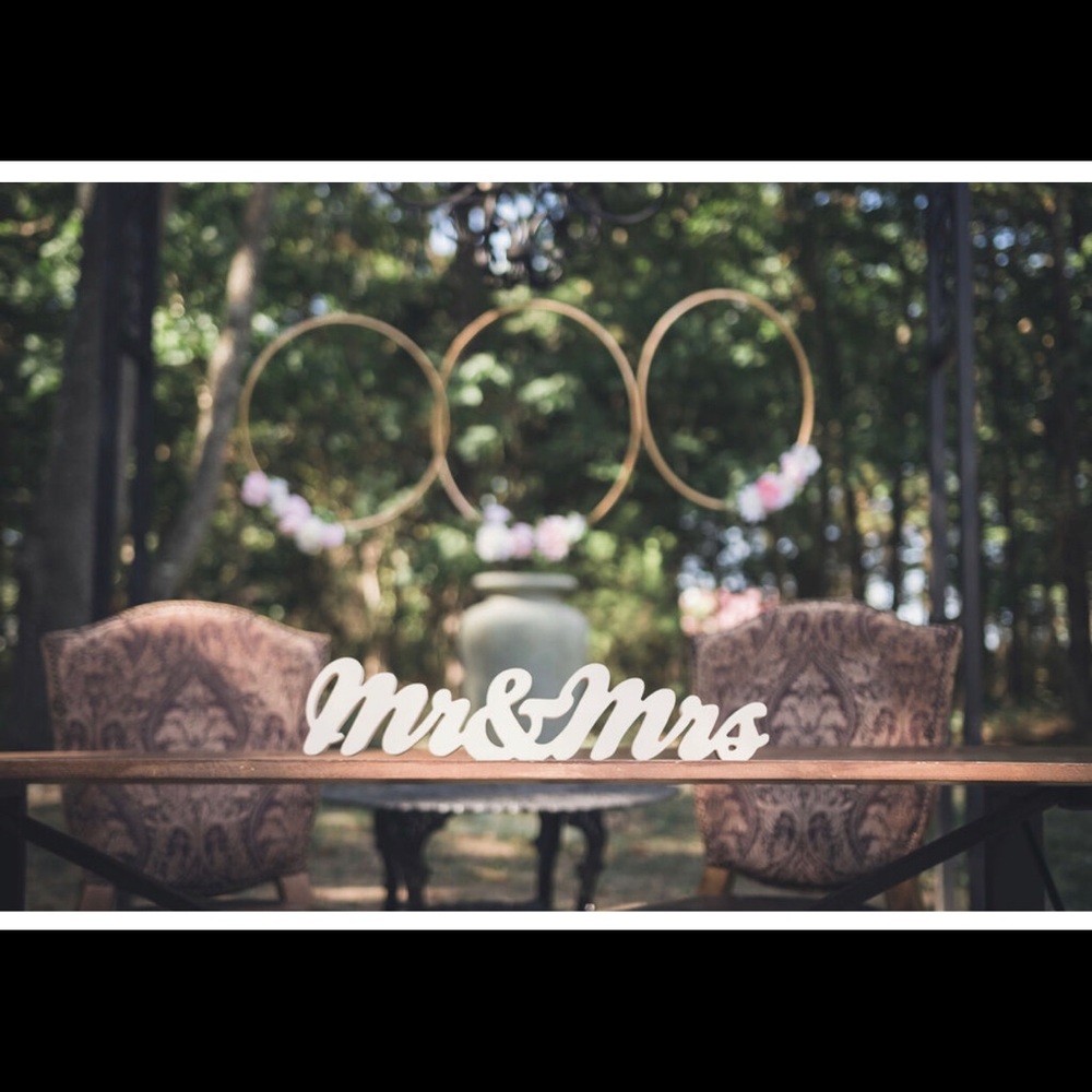 Mr and Mrs Wooden Wedding Decor